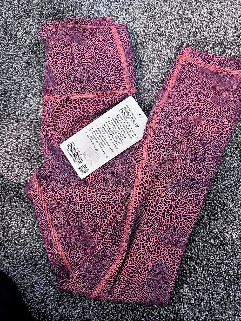 NWT - lululemon Women's Animal Print Leggings Size 6